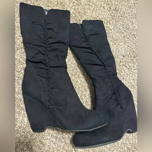 Women’s dress boots